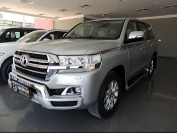 Toyota  Land Cruiser  GXR  2020  Automatic  79,000 Km  6 Cylinder  Four Wheel Drive (4WD)  SUV  Silver