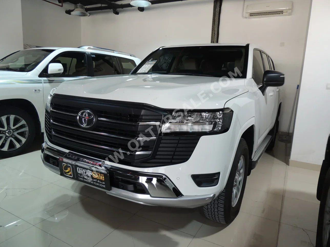 Toyota  Land Cruiser  GX  2022  Automatic  89,000 Km  6 Cylinder  Four Wheel Drive (4WD)  SUV  White  With Warranty