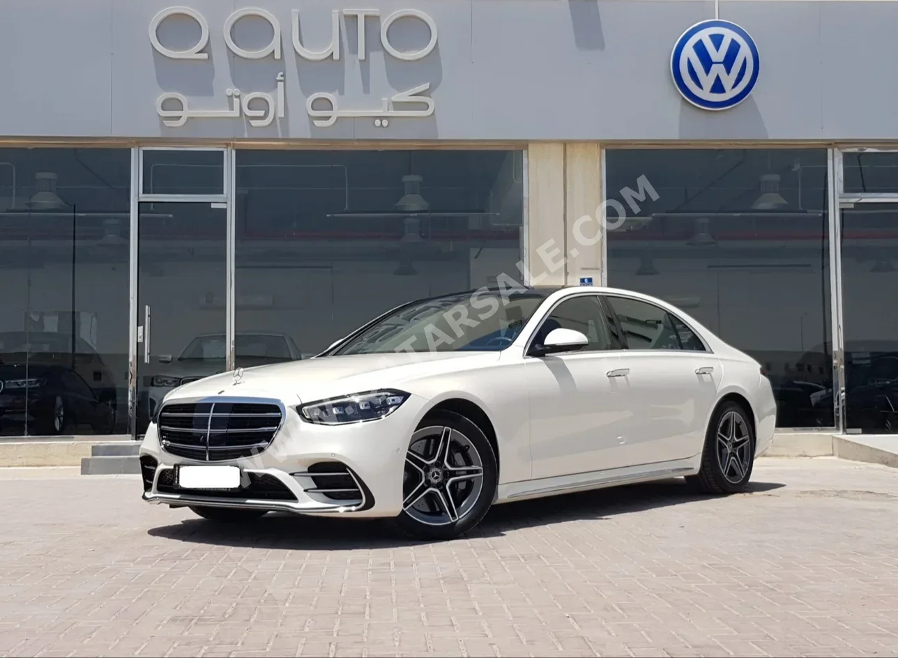 Mercedes-Benz  S-Class  450  2022  Automatic  8,000 Km  6 Cylinder  Rear Wheel Drive (RWD)  Sedan  White  With Warranty