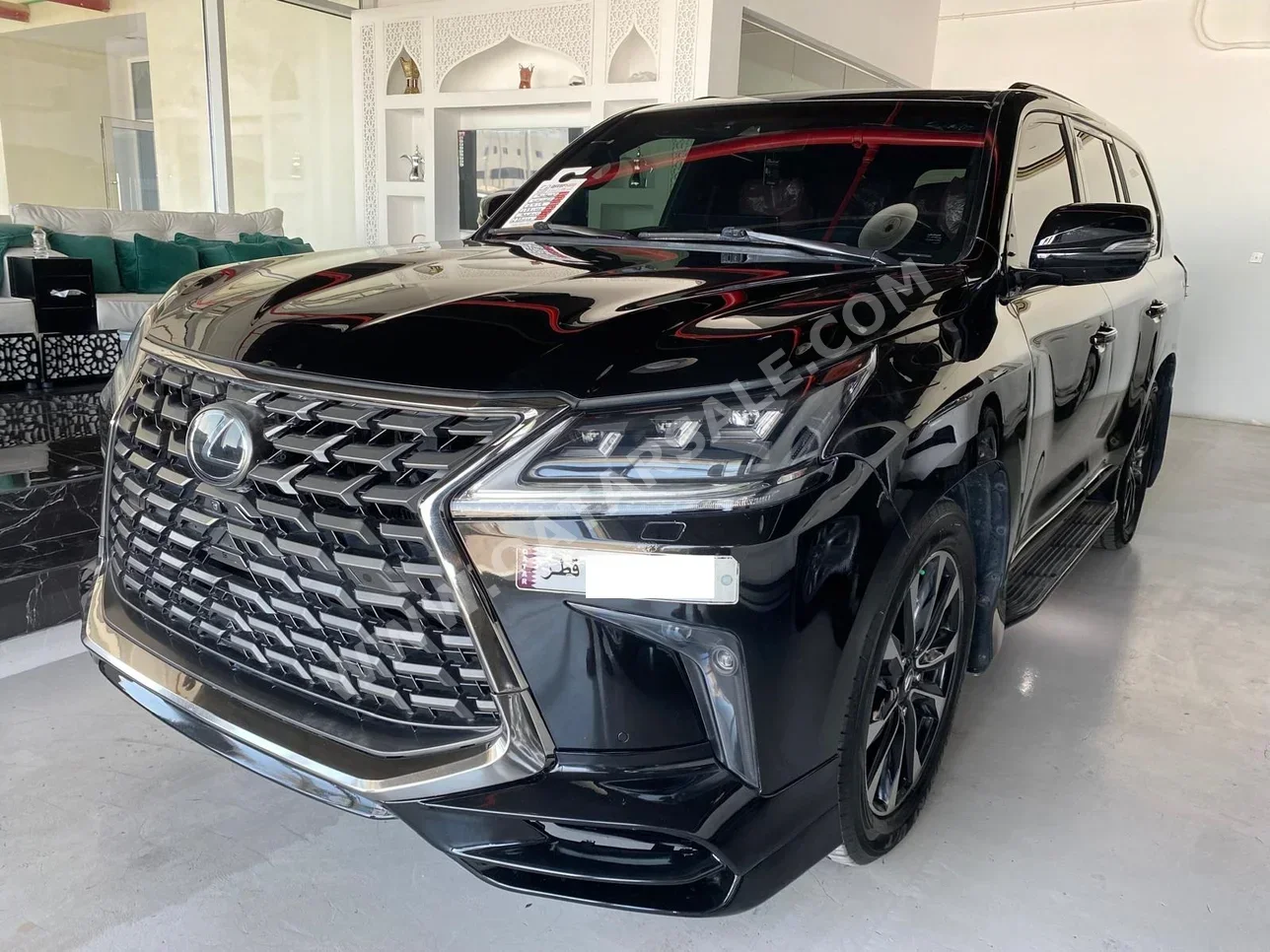 Lexus  LX  570 S Black Edition  2019  Automatic  179,000 Km  8 Cylinder  Four Wheel Drive (4WD)  SUV  Black