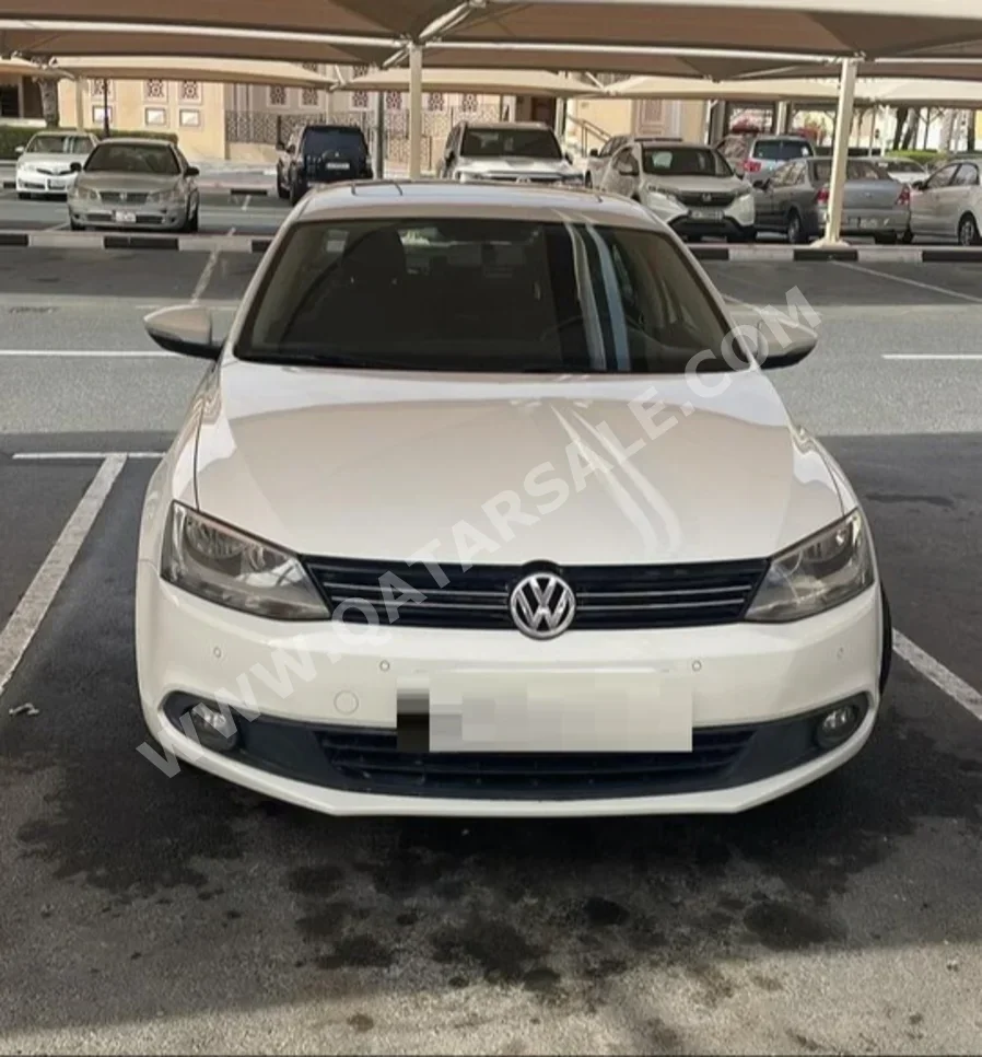 Volkswagen  Jetta  SE  2013  Automatic  169,000 Km  4 Cylinder  Rear Wheel Drive (RWD)  Classic  White