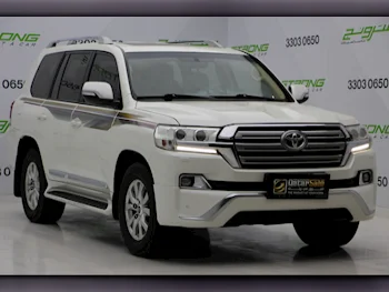 Toyota  Land Cruiser  GXR  2016  Automatic  94,000 Km  8 Cylinder  Four Wheel Drive (4WD)  SUV  Pearl