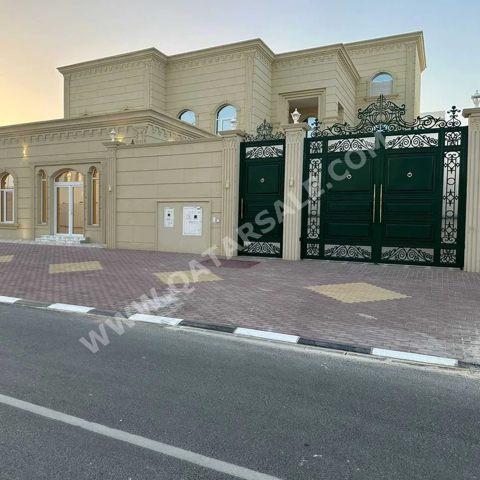 Family Residential  - Not Furnished  - Al Rayyan  - Al Themaid  - 8 Bedrooms