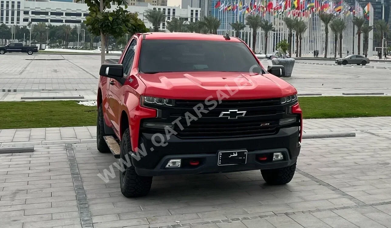 Chevrolet  Silverado  Trail Boss  2020  Automatic  55,000 Km  8 Cylinder  Four Wheel Drive (4WD)  Pick Up  Red  With Warranty