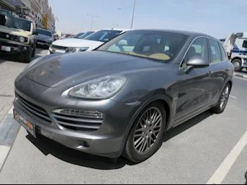  Porsche  Cayenne  2013  Automatic  194,000 Km  6 Cylinder  Four Wheel Drive (4WD)  SUV  Gray  With Warranty