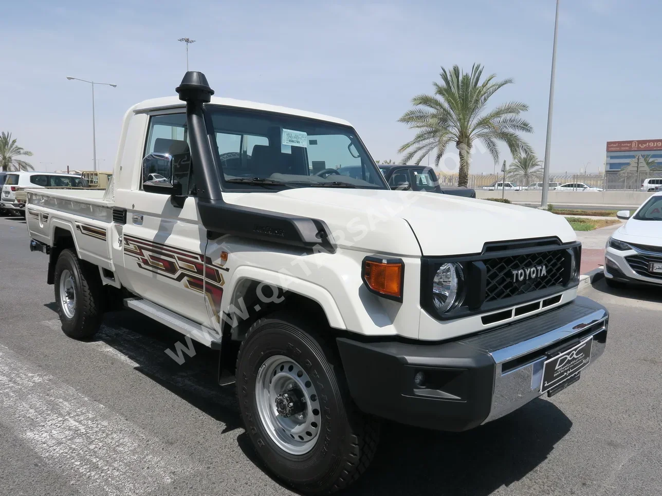  Toyota  Land Cruiser  LX  2024  Manual  0 Km  8 Cylinder  Four Wheel Drive (4WD)  Pick Up  White  With Warranty