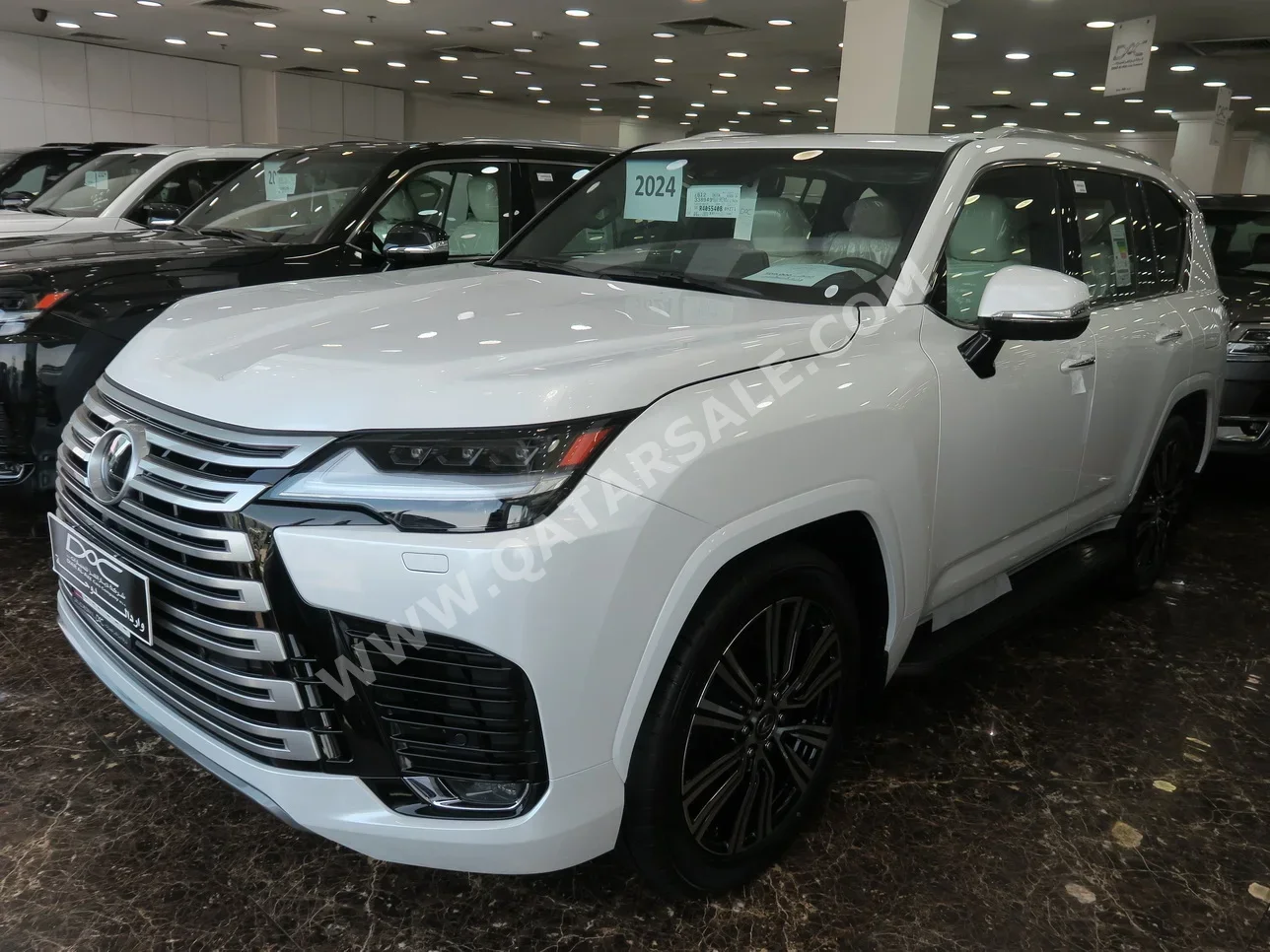 Lexus  LX  600 Luxury  2024  Automatic  0 Km  6 Cylinder  Four Wheel Drive (4WD)  SUV  White  With Warranty