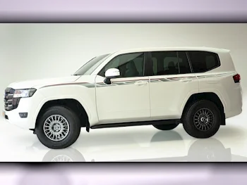 Toyota  Land Cruiser  GXR Twin Turbo  2023  Automatic  41٬000 Km  6 Cylinder  Four Wheel Drive (4WD)  SUV  White