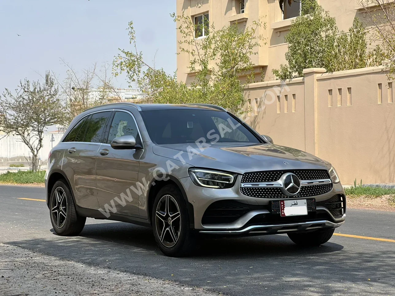 Mercedes-Benz  GLC  300  2020  Automatic  102,000 Km  4 Cylinder  Four Wheel Drive (4WD)  SUV  Silver