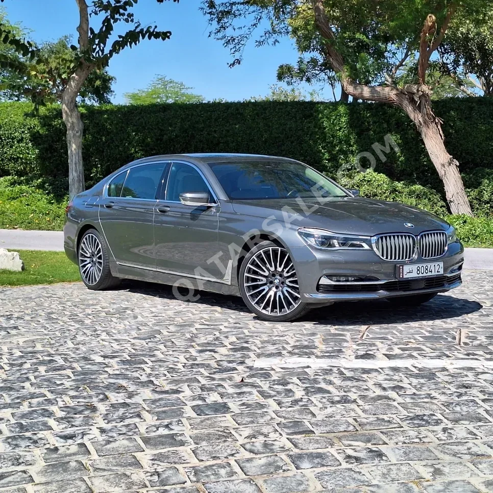 BMW  7-Series  750 Li  2016  Automatic  135,000 Km  8 Cylinder  All Wheel Drive (AWD)  Sedan  Gray