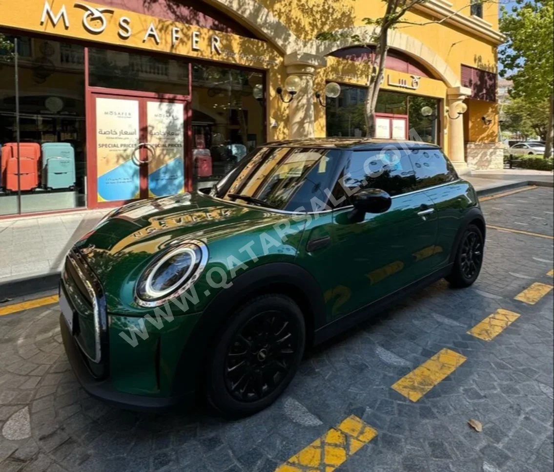 Mini  Cooper  2024  Automatic  5,000 Km  3 Cylinder  Front Wheel Drive (FWD)  Hatchback  Green  With Warranty