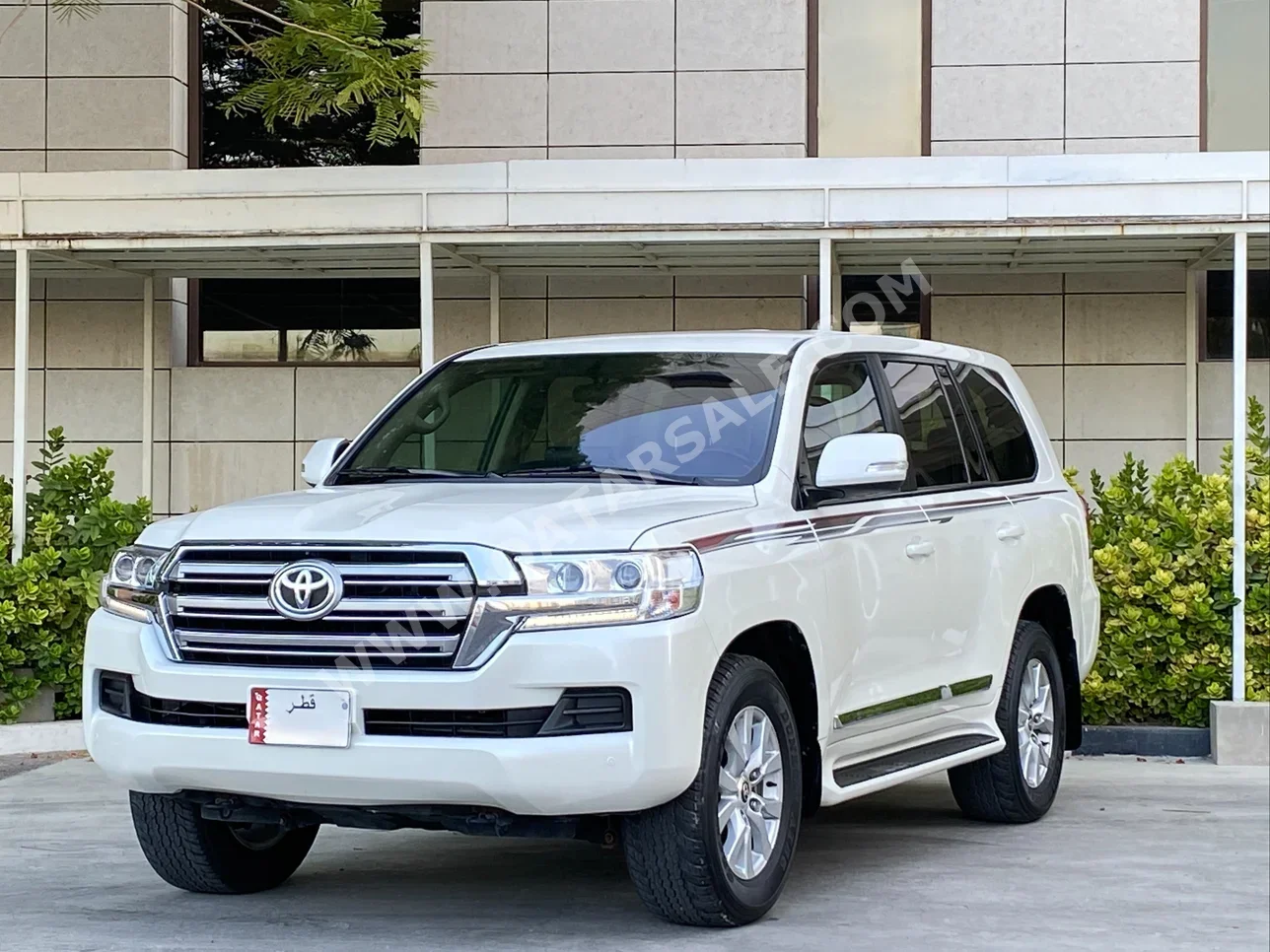 Toyota  Land Cruiser  GXR  2020  Automatic  116,000 Km  6 Cylinder  Four Wheel Drive (4WD)  SUV  White