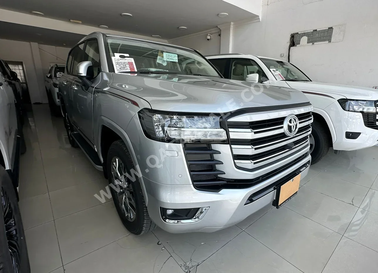 Toyota  Land Cruiser  GXR Twin Turbo  2024  Automatic  0 Km  6 Cylinder  Four Wheel Drive (4WD)  SUV  Silver  With Warranty