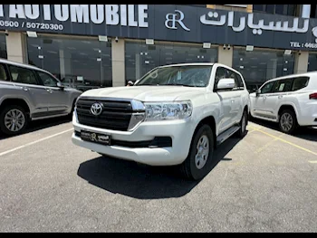 Toyota  Land Cruiser  GX  2021  Automatic  61,000 Km  6 Cylinder  Four Wheel Drive (4WD)  SUV  White