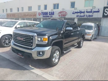 GMC  Sierra  SLE  2019  Automatic  100,000 Km  8 Cylinder  Four Wheel Drive (4WD)  Pick Up  Black