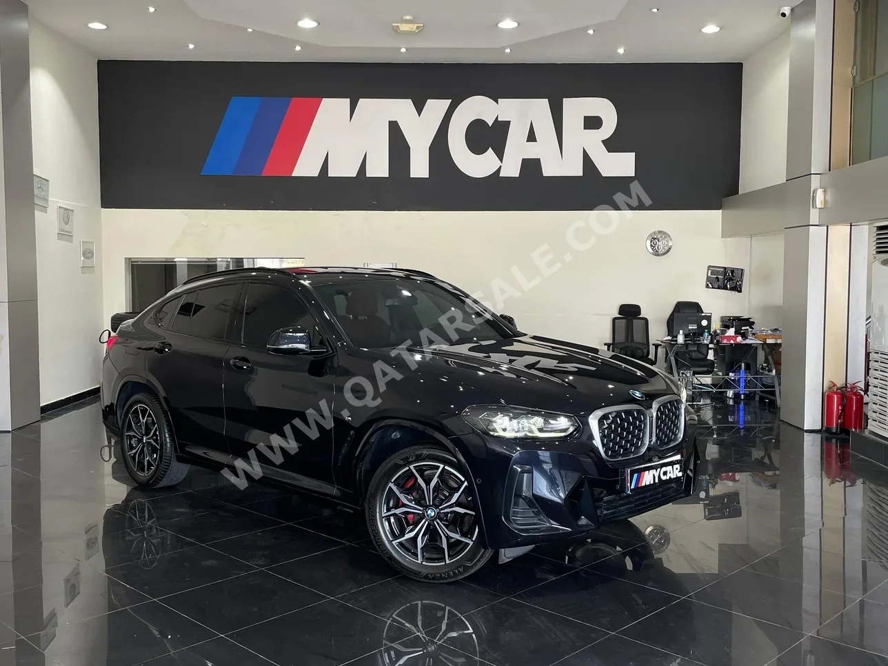 BMW  X-Series  X4  2022  Automatic  47٬000 Km  4 Cylinder  Four Wheel Drive (4WD)  SUV  Black  With Warranty