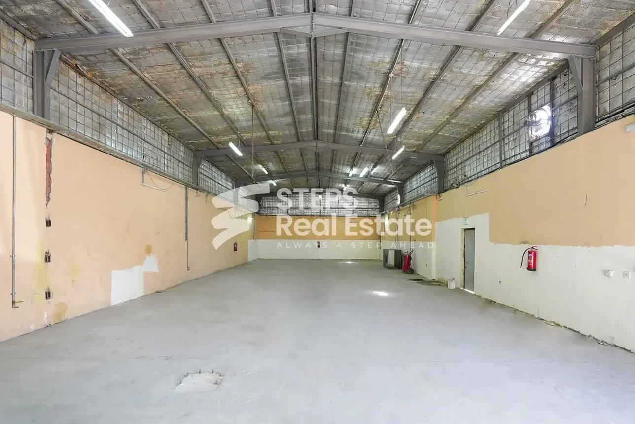 Warehouses & Stores - Al Rayyan  - Industrial Area  -Area Size: 600 Square Meter