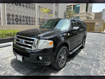 Ford  Expedition  XLT  2012  Automatic  132,000 Km  8 Cylinder  Four Wheel Drive (4WD)  SUV  Black