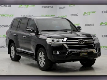 Toyota  Land Cruiser  GXR  2020  Automatic  139,000 Km  8 Cylinder  Four Wheel Drive (4WD)  SUV  Black