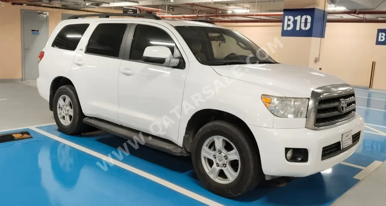 Toyota  Sequoia  Platinum  2012  Automatic  340,000 Km  8 Cylinder  Four Wheel Drive (4WD)  SUV  White