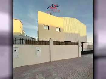 Warehouses & Stores - Al Wakrah  - Barkit Al Awamer  -Area Size: 1000 Square Meter