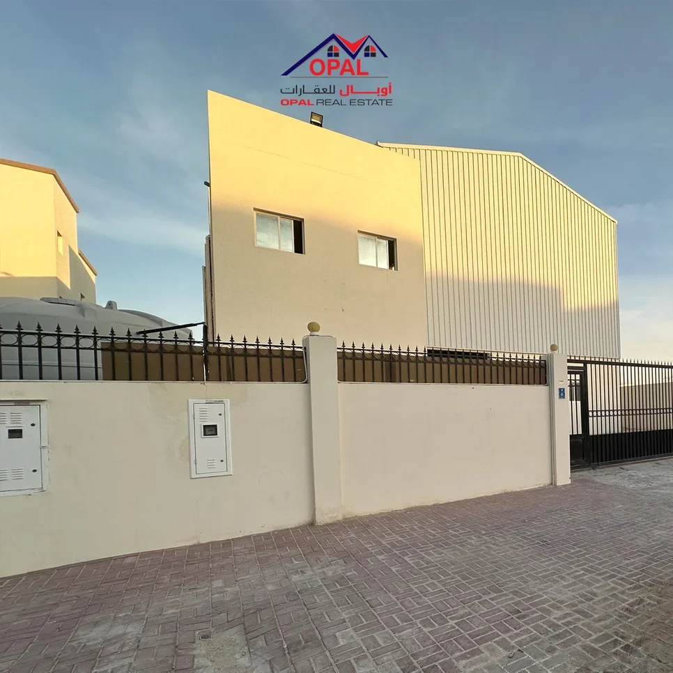 Warehouses & Stores - Al Wakrah  - Barkit Al Awamer  -Area Size: 1000 Square Meter