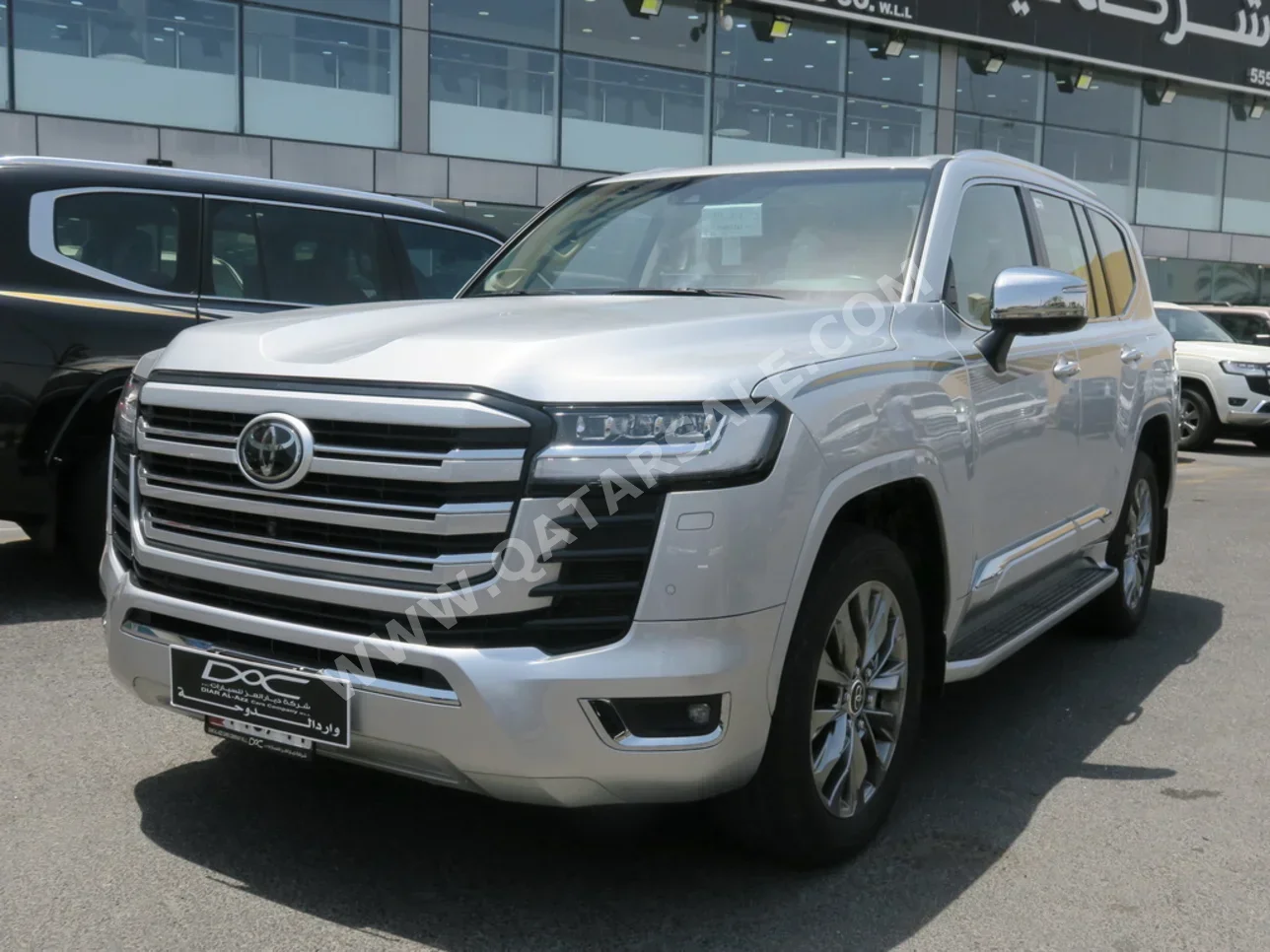 Toyota  Land Cruiser  VXR Twin Turbo  2023  Automatic  24,000 Km  6 Cylinder  Four Wheel Drive (4WD)  SUV  Silver  With Warranty