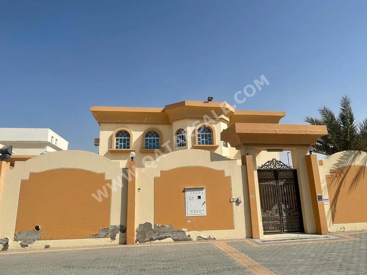 Family Residential  - Not Furnished  - Doha  - Al Duhail  - 6 Bedrooms