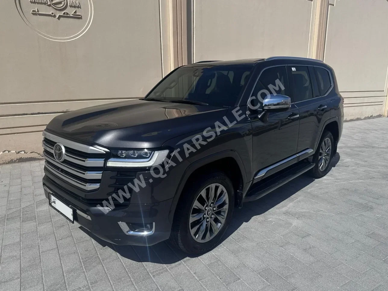 Toyota  Land Cruiser  VXR Twin Turbo  2023  Automatic  27,000 Km  6 Cylinder  Four Wheel Drive (4WD)  SUV  Gray  With Warranty