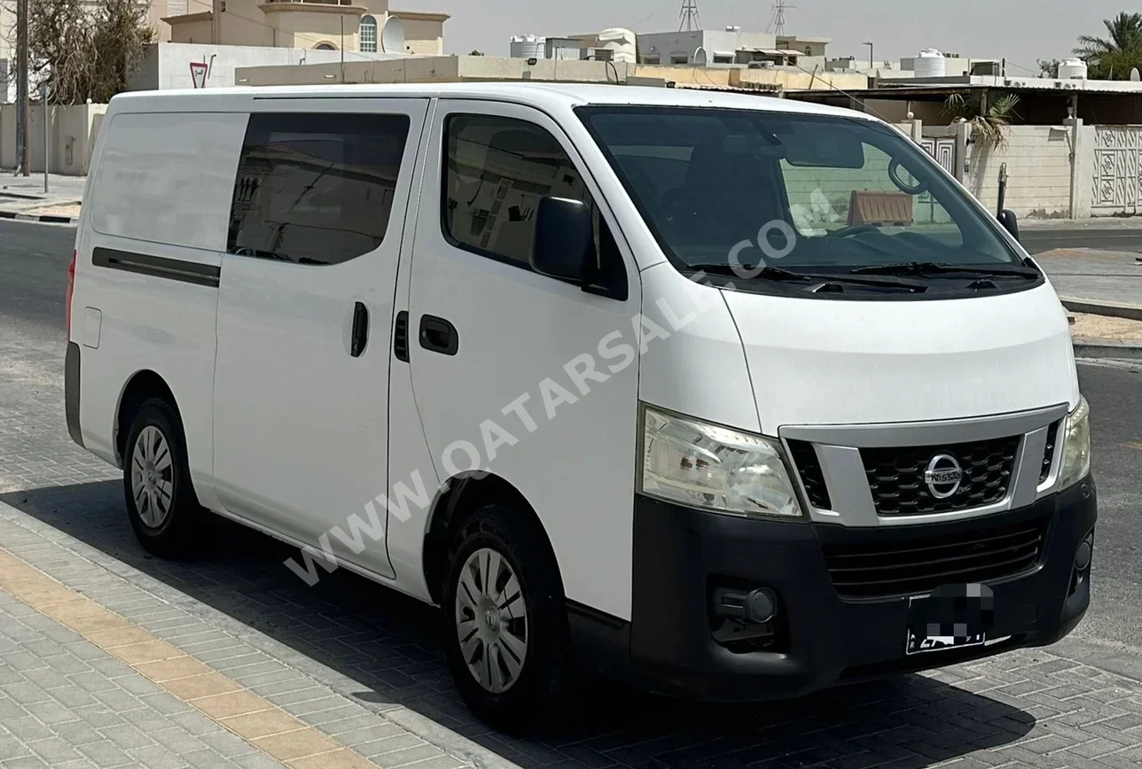 Nissan  Urvan  NV350  2015  Manual  306٬000 Km  4 Cylinder  Van / Bus  White