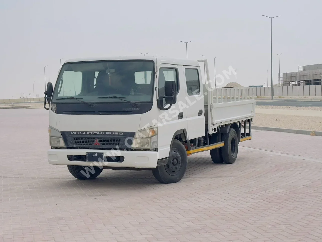 Mitsubishi  Fuso Canter  2012  Manual  407,000 Km  4 Cylinder  Rear Wheel Drive (RWD)  Pick Up  White