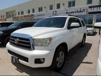 Toyota  Sequoia  SR5  2011  Automatic  318,000 Km  8 Cylinder  Four Wheel Drive (4WD)  SUV  White