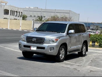 Toyota  Land Cruiser  GXR  2014  Automatic  280,000 Km  6 Cylinder  Four Wheel Drive (4WD)  SUV  Silver