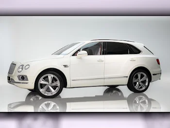 Bentley  Bentayga  2018  Automatic  55٬000 Km  12 Cylinder  Four Wheel Drive (4WD)  SUV  White