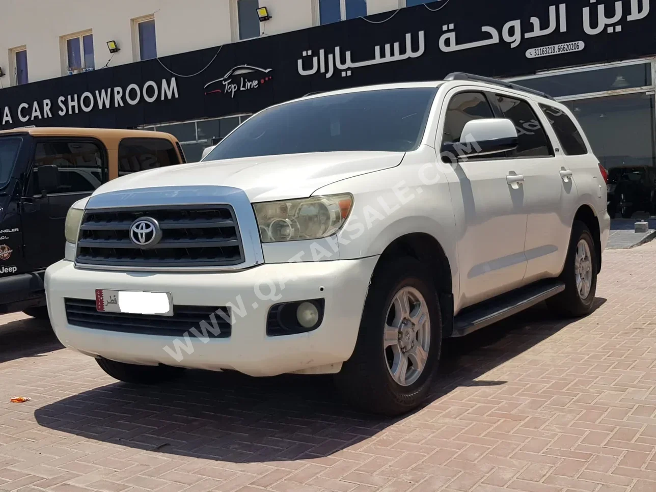 Toyota  Sequoia  SR5  2015  Automatic  193,000 Km  8 Cylinder  Four Wheel Drive (4WD)  SUV  White