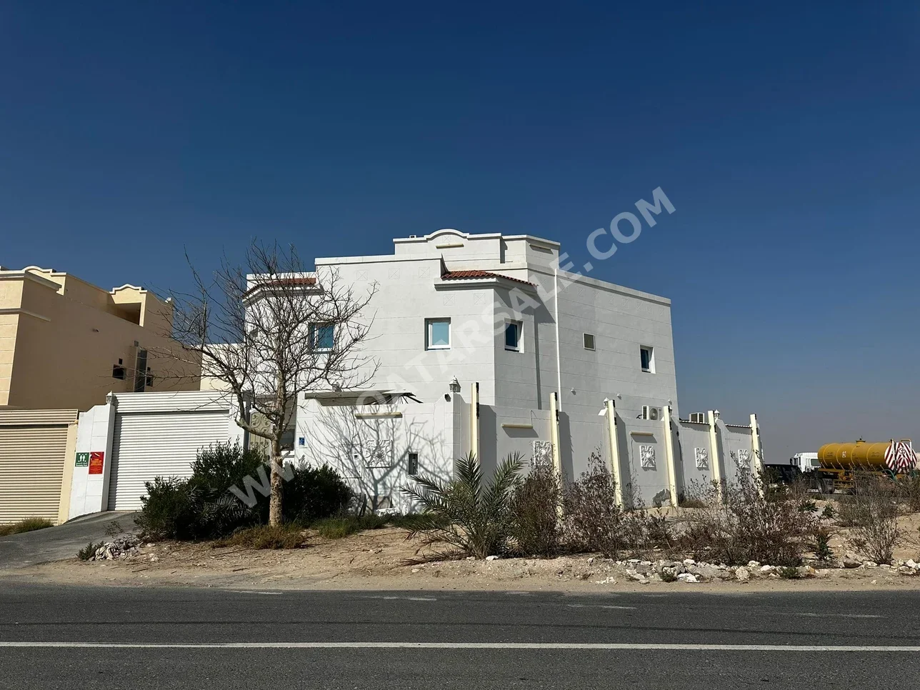 Family Residential  - Semi Furnished  - Al Daayen  - Al Khisah  - 7 Bedrooms