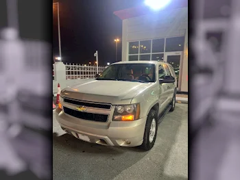 Chevrolet  Tahoe  LS  2007  Automatic  208,000 Km  8 Cylinder  SUV  Beige