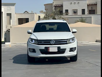 Volkswagen  Tiguan  2016  Automatic  110,000 Km  4 Cylinder  Four Wheel Drive (4WD)  SUV  White