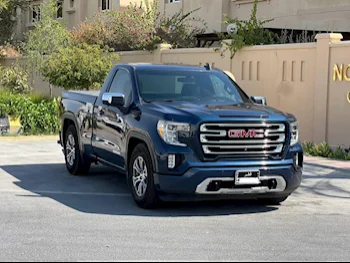 GMC  Sierra  1500  2019  Automatic  118,000 Km  8 Cylinder  Four Wheel Drive (4WD)  Pick Up  Blue