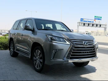 Lexus  LX  570  2017  Automatic  176,000 Km  8 Cylinder  Four Wheel Drive (4WD)  SUV  Silver