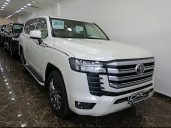 Toyota  Land Cruiser  GXR  2024  Automatic  0 Km  6 Cylinder  Four Wheel Drive (4WD)  SUV  White  With Warranty