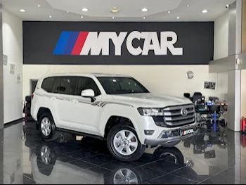 Toyota  Land Cruiser  GXR Twin Turbo  2022  Automatic  36٬000 Km  6 Cylinder  Four Wheel Drive (4WD)  SUV  Pearl  With Warranty