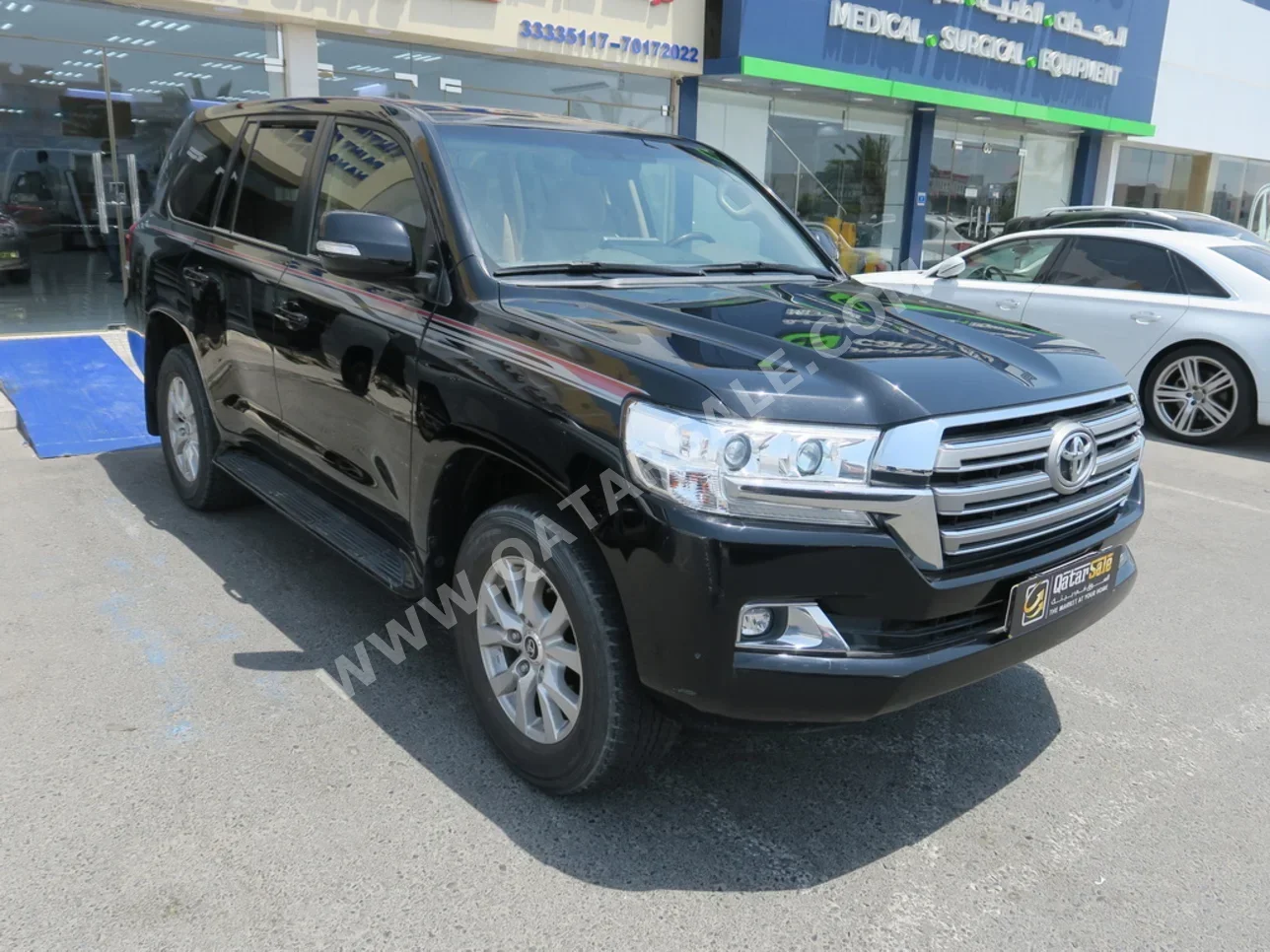 Toyota  Land Cruiser  GXR  2021  Automatic  43,000 Km  6 Cylinder  Four Wheel Drive (4WD)  SUV  Black  With Warranty