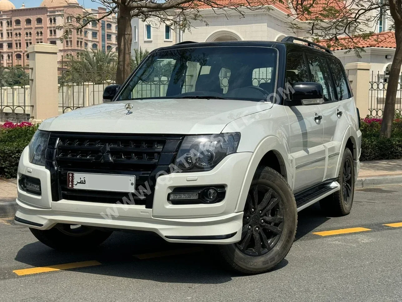 Mitsubishi  Pajero  3.8 Gold Edition  2020  Automatic  0 Km  6 Cylinder  Four Wheel Drive (4WD)  SUV  White