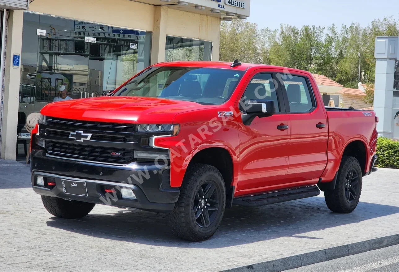 Chevrolet  Silverado  Trail Boss  2021  Automatic  120,000 Km  8 Cylinder  Four Wheel Drive (4WD)  Pick Up  Red