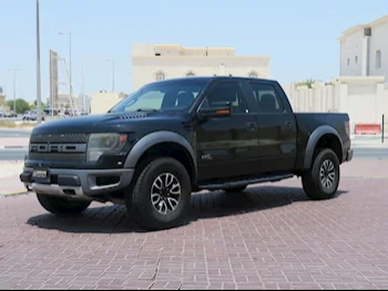 Ford  Raptor  SVT  2013  Automatic  350,000 Km  8 Cylinder  Four Wheel Drive (4WD)  Pick Up  Black