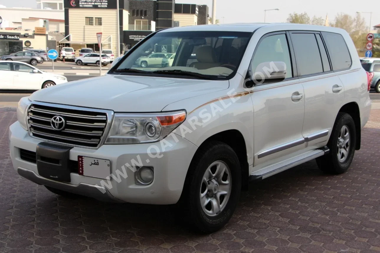 Toyota  Land Cruiser  GX  2015  Automatic  72,065 Km  6 Cylinder  Four Wheel Drive (4WD)  SUV  White