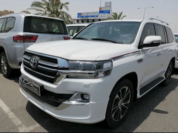 Toyota  Land Cruiser  GXR- Grand Touring  2020  Automatic  370,000 Km  8 Cylinder  Four Wheel Drive (4WD)  SUV  White