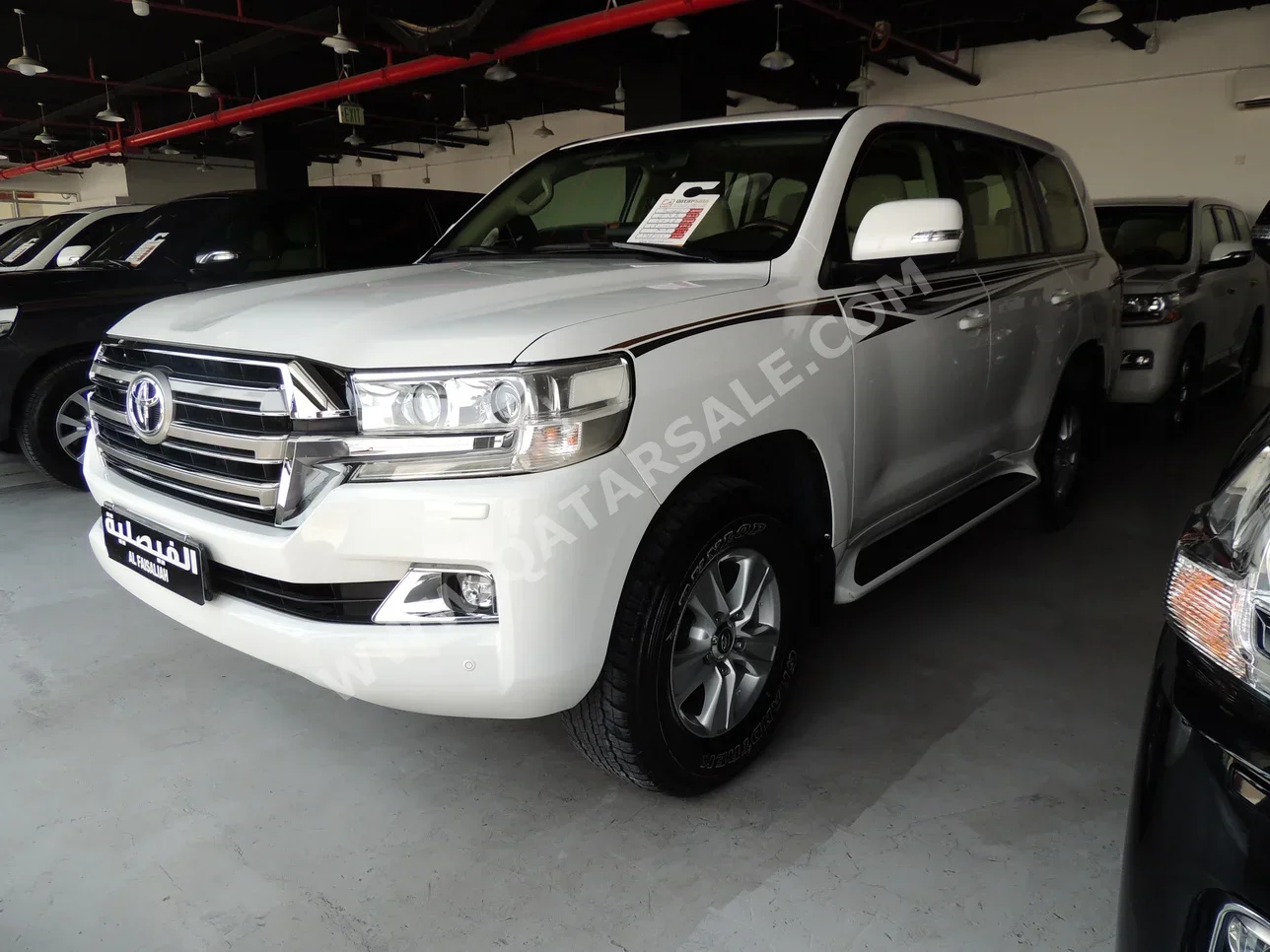 Toyota  Land Cruiser  GXR  2018  Automatic  180,000 Km  6 Cylinder  Four Wheel Drive (4WD)  SUV  White