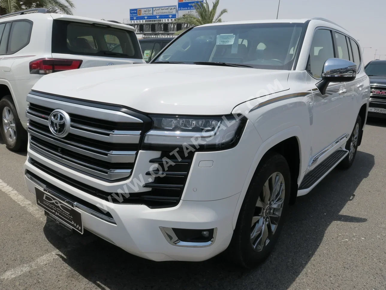 Toyota  Land Cruiser  VX Twin Turbo  2023  Automatic  38,000 Km  6 Cylinder  Four Wheel Drive (4WD)  SUV  White  With Warranty